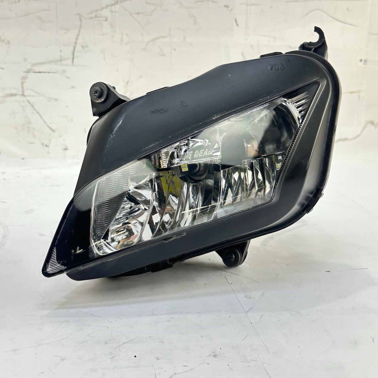 2007 - 2012 HONDA CBR600RR HEADLIGHTS FRONT LAMPS LEFT RIGHT SET LIGHTS