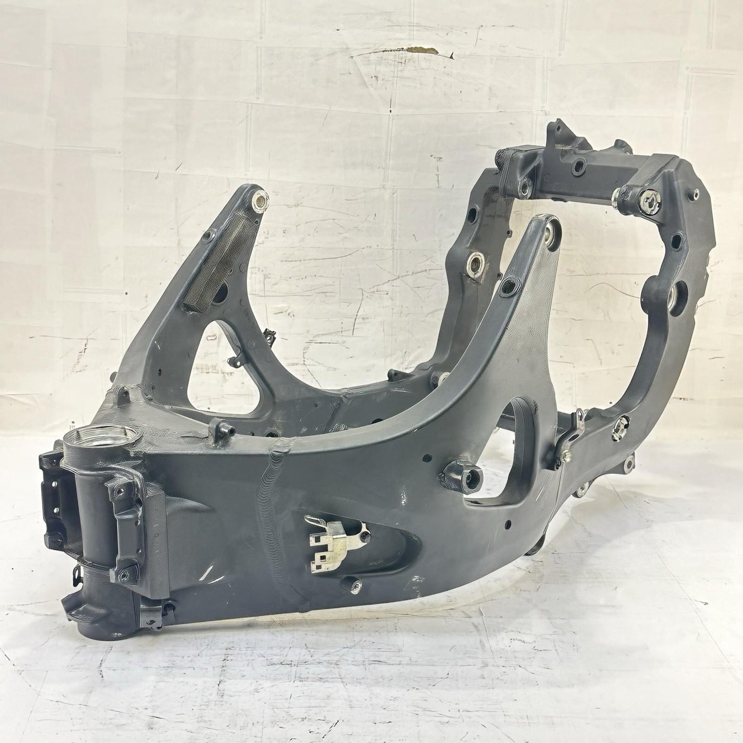 2007 - 2012 HONDA CBR600RR MAIN FRAME BODY CHASSIS BLACK STOCK