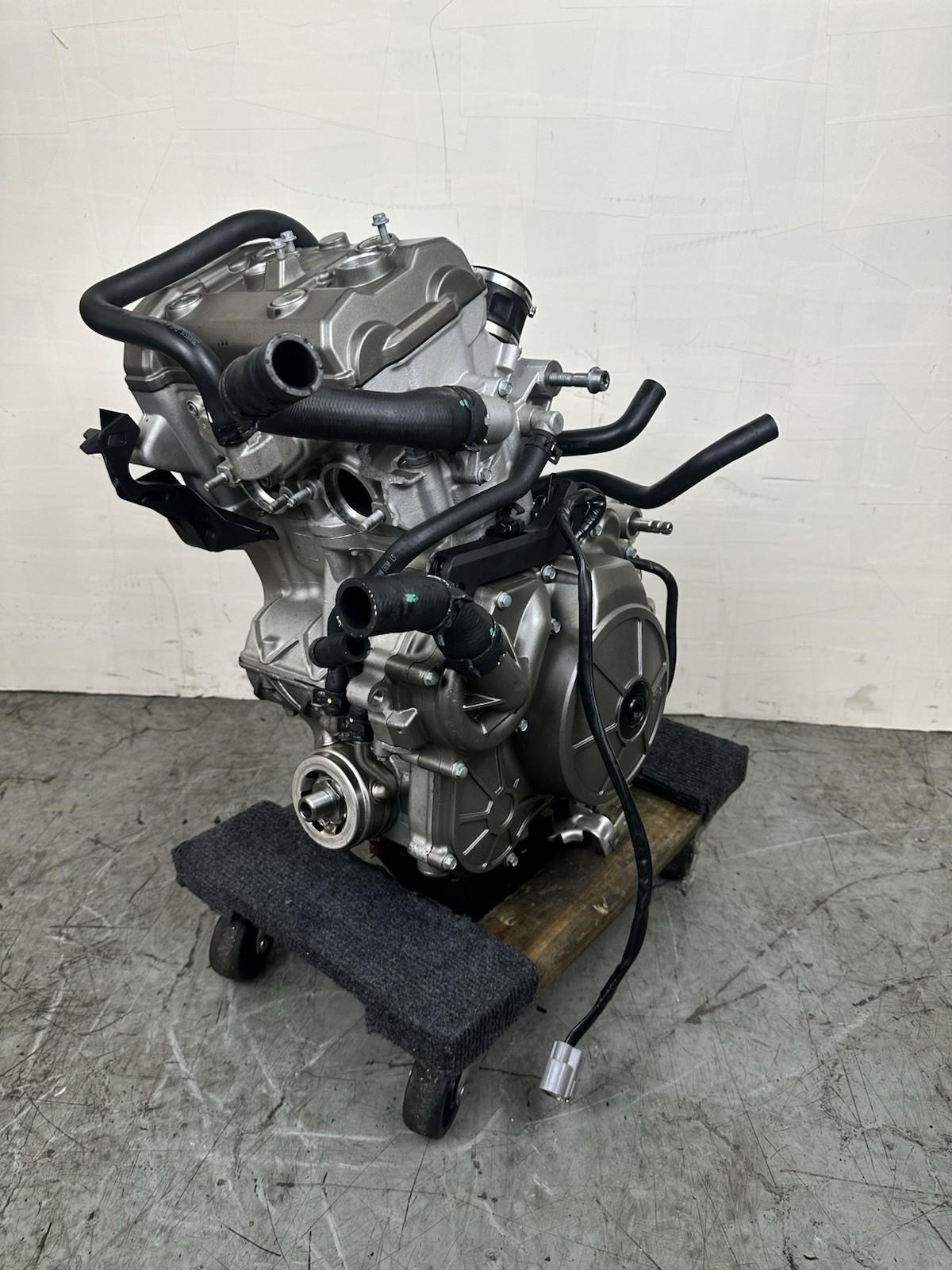 2020 - 2024 APRILIA RS660 ENGINE MOTOR COMPLETE STOCK *TESTED GOOD COMPRESSION*