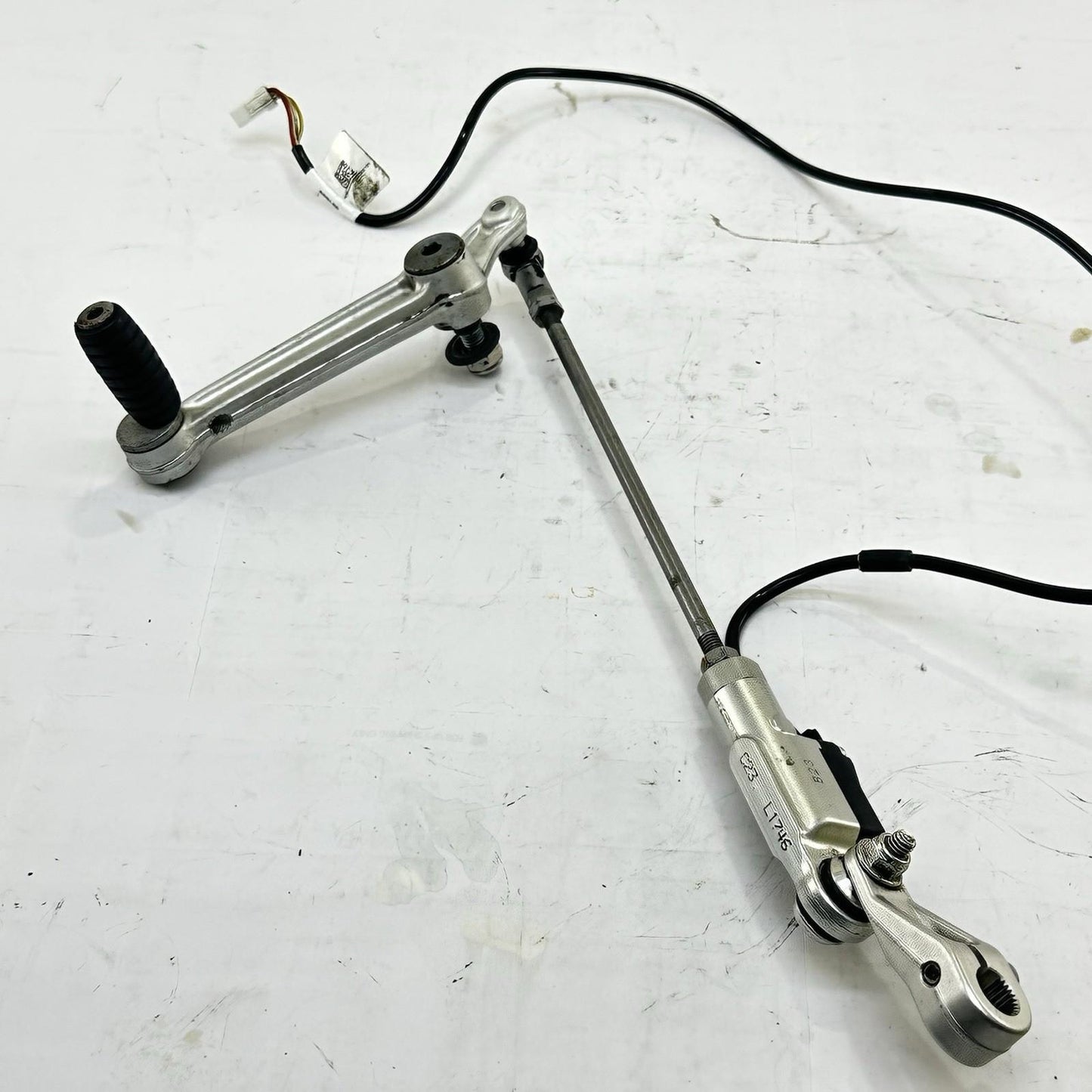 2021 - 2026 APRILIA RS 660 QUICKSHIFTER PEDAL GEAR SHIFTER LINKAGE STOCK