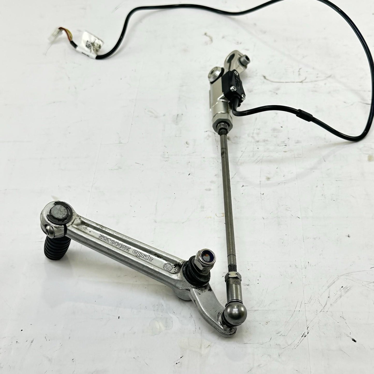 2021 - 2026 APRILIA RS 660 QUICKSHIFTER PEDAL GEAR SHIFTER LINKAGE STOCK