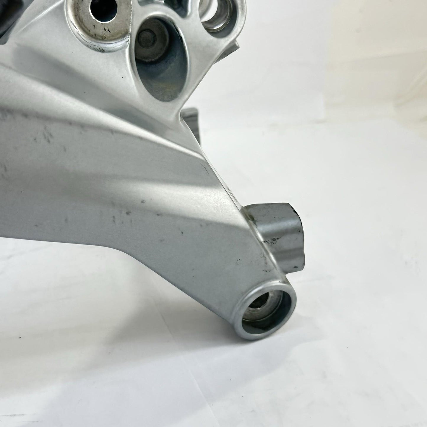 2021 - 2026 APRILIA RS 660 MAIN FRAME BODY CHASSIS SILVER STOCK