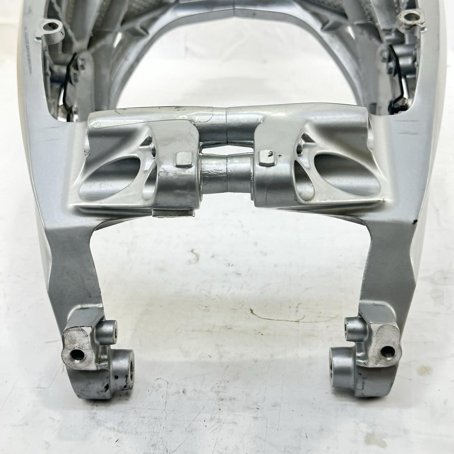 2021 - 2026 APRILIA RS 660 MAIN FRAME BODY CHASSIS SILVER STOCK