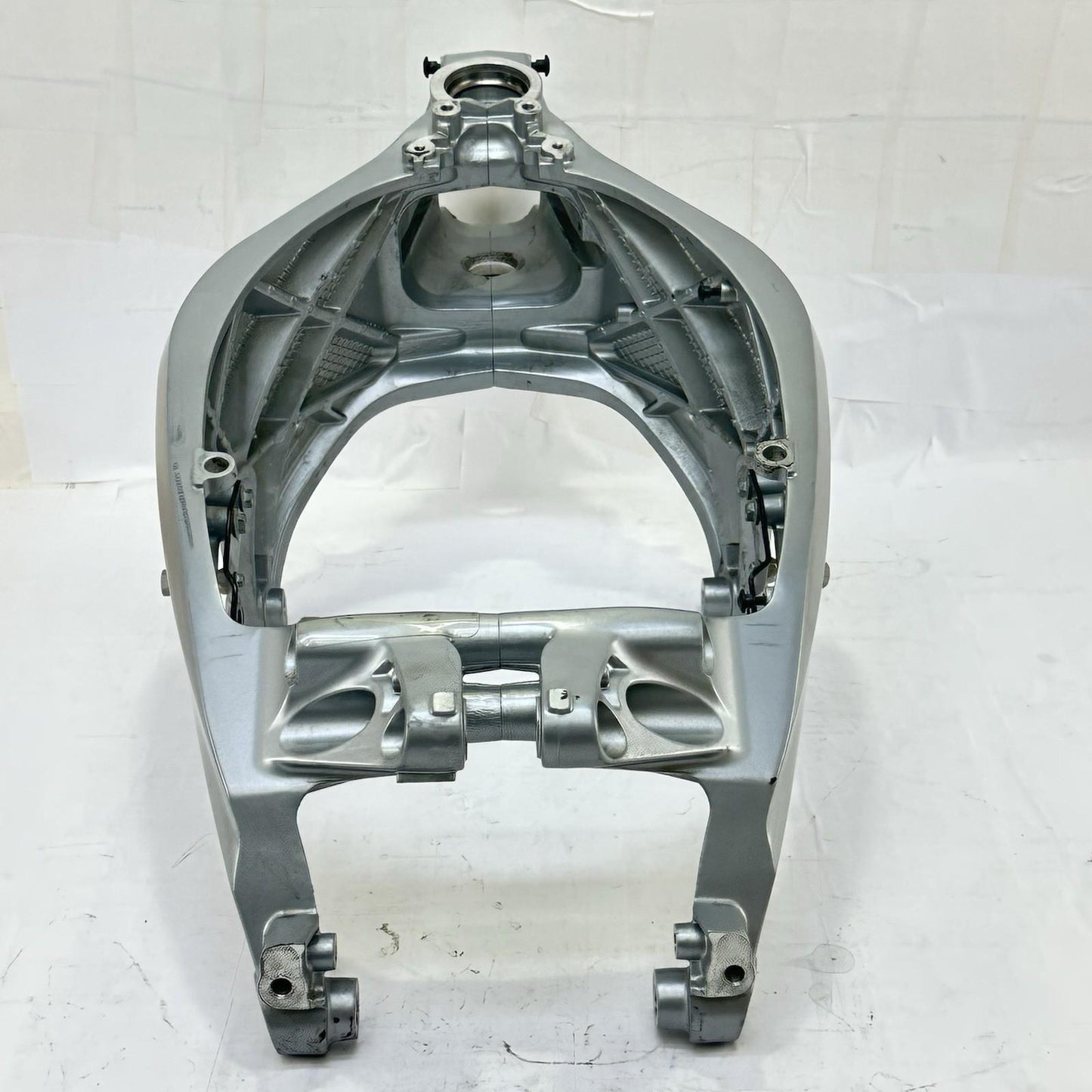 2021 - 2026 APRILIA RS 660 MAIN FRAME BODY CHASSIS SILVER STOCK