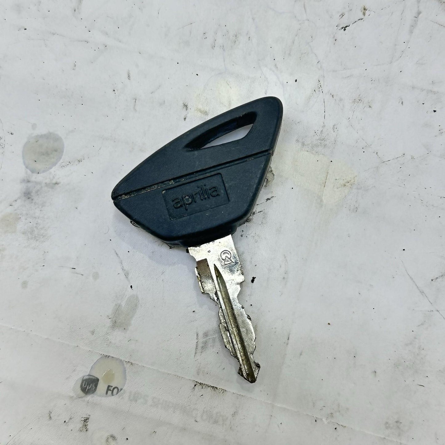 2021 - 2026 APRILIA RS 660 IGNITION LOCK SET KEY GAS CAP SEAT LATCH SWITCH BOLTS