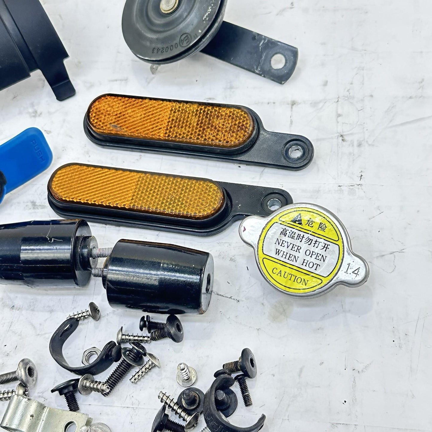 2021 - 2026 APRILIA RS 660 BOLTS NUTS SCREWS HARDWARE MISC PARTS HORN