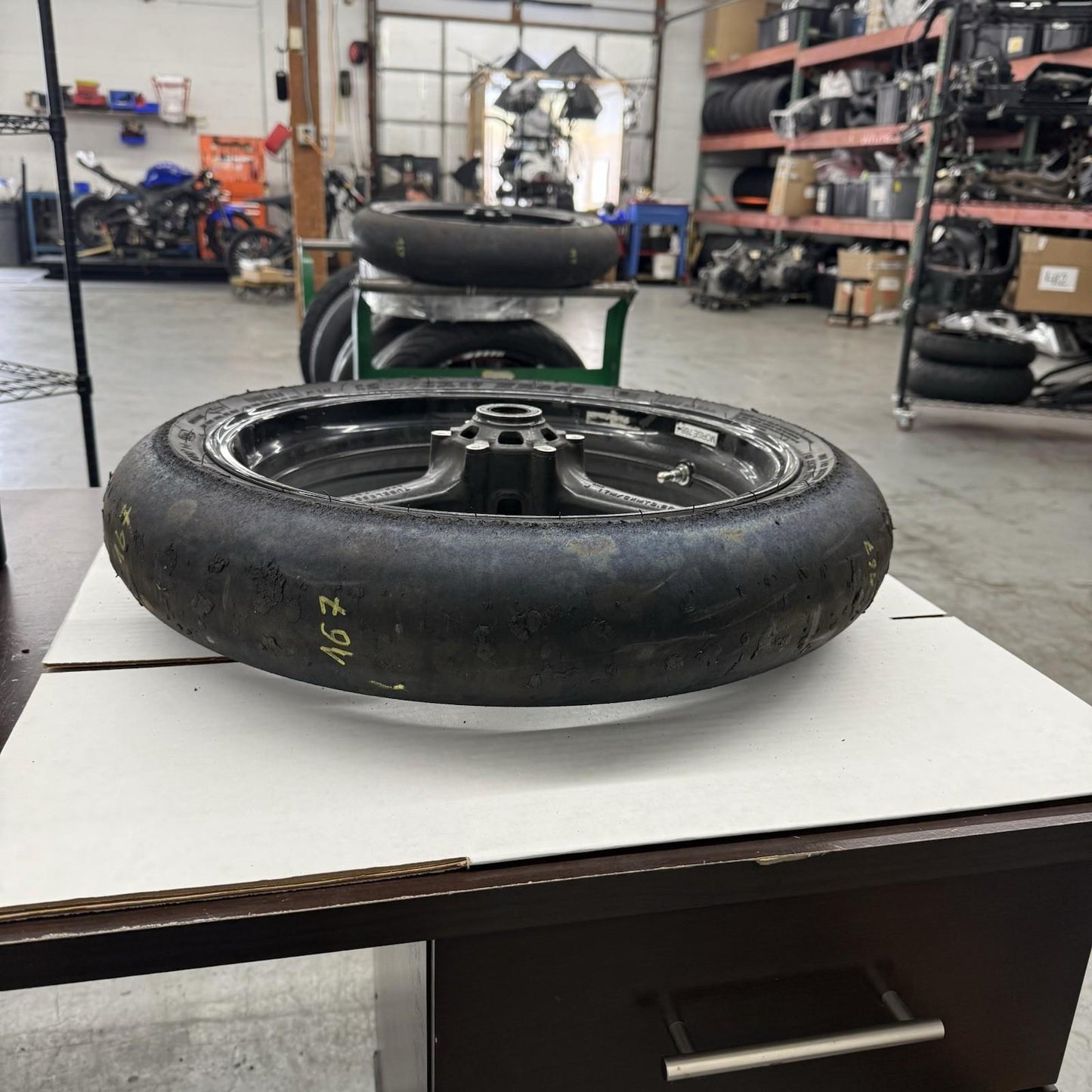 2008 - 2011 HONDA CBR1000RR FRONT WHEEL RIM W TIRE STRAIGHT STOCK *STRAIGHT*