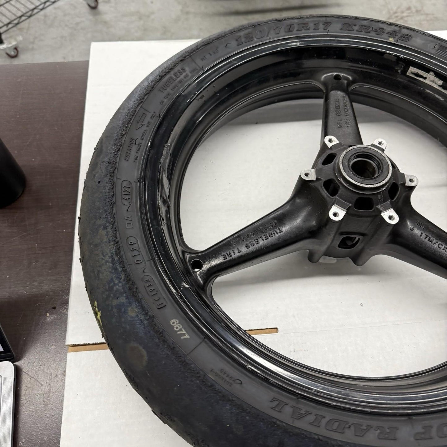 2008 - 2011 HONDA CBR1000RR FRONT WHEEL RIM W TIRE STRAIGHT STOCK *STRAIGHT*