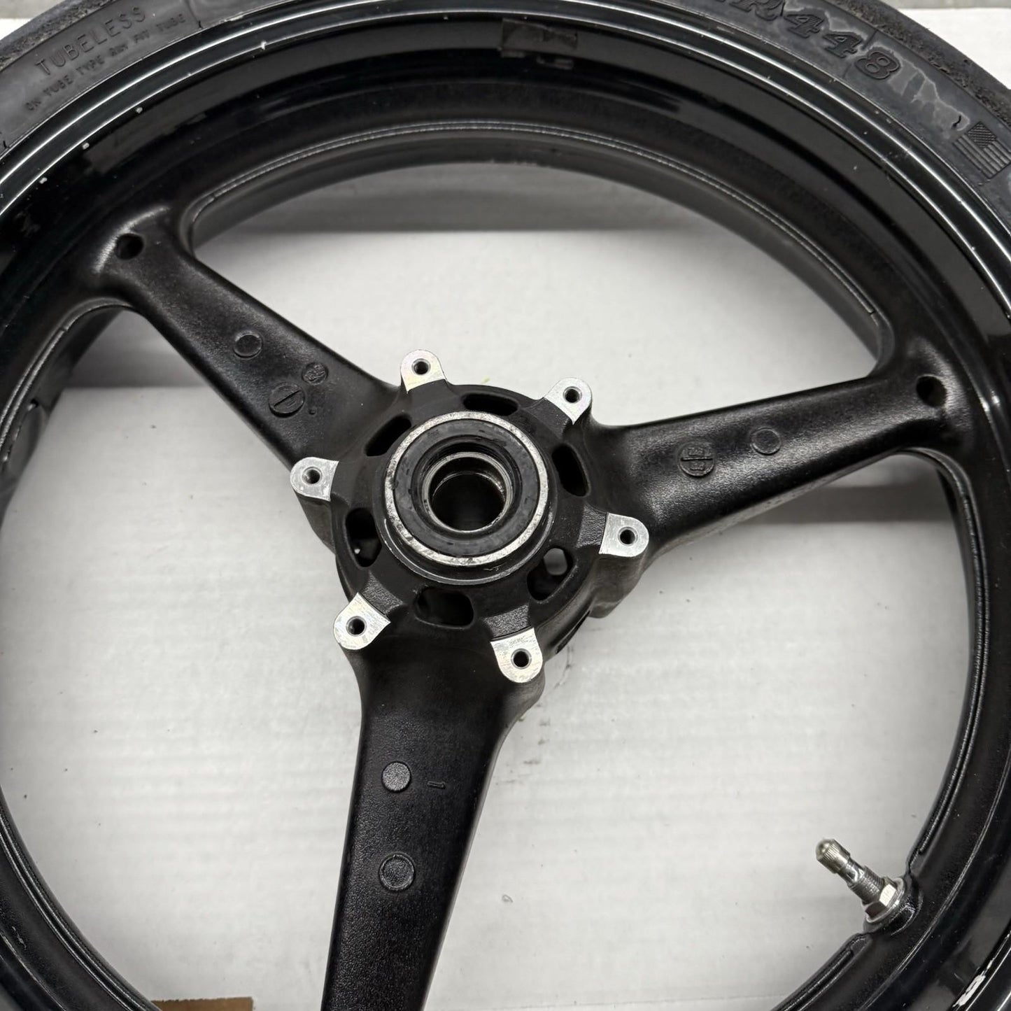 2008 - 2011 HONDA CBR1000RR FRONT WHEEL RIM W TIRE STRAIGHT STOCK *STRAIGHT*