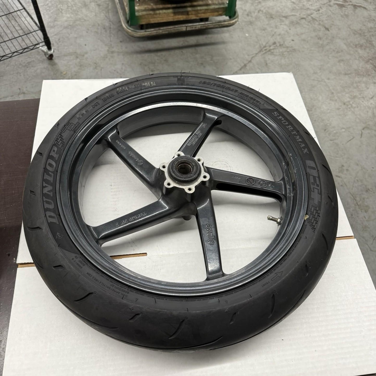 2001 - 2003 APRILIA RSV 1000 MILLE FRONT WHEEL RIM DUNLOP TIRE 120/70ZR17