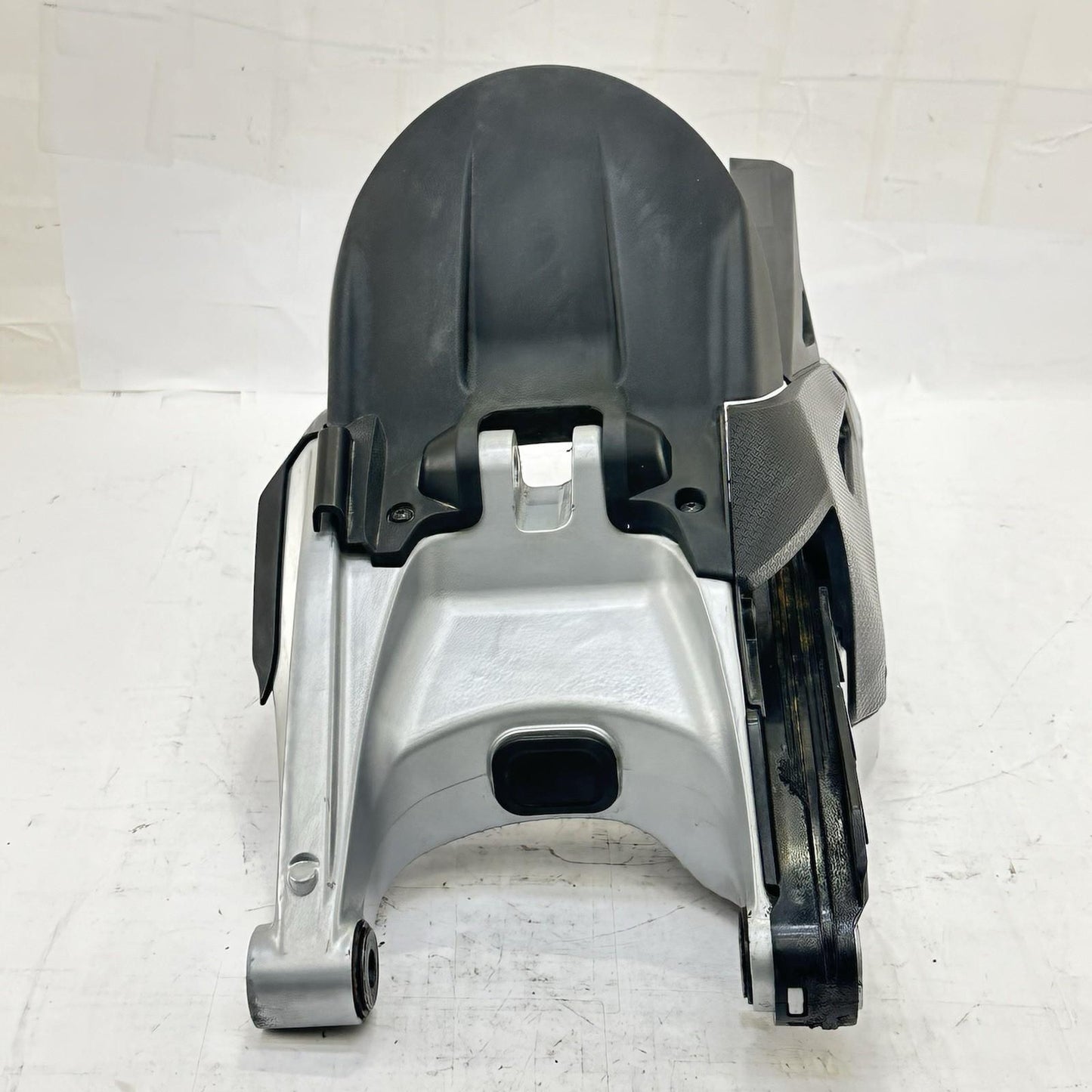 2021 - 2026 APRILIA RS 660 SWINGARM REAR SHOCK BACK SUSPENSION FRAME SILVER