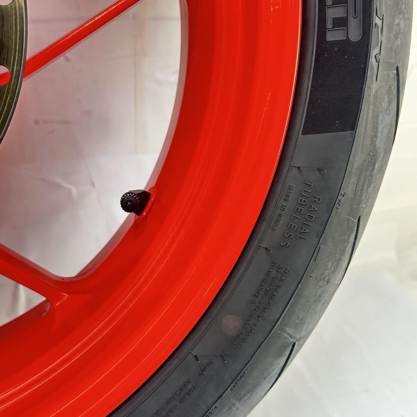 2021 - 2026 APRILIA RS 660 REAR WHEEL RIM TIRE RUBBER BACK BRAKE ROTOR DISC RED