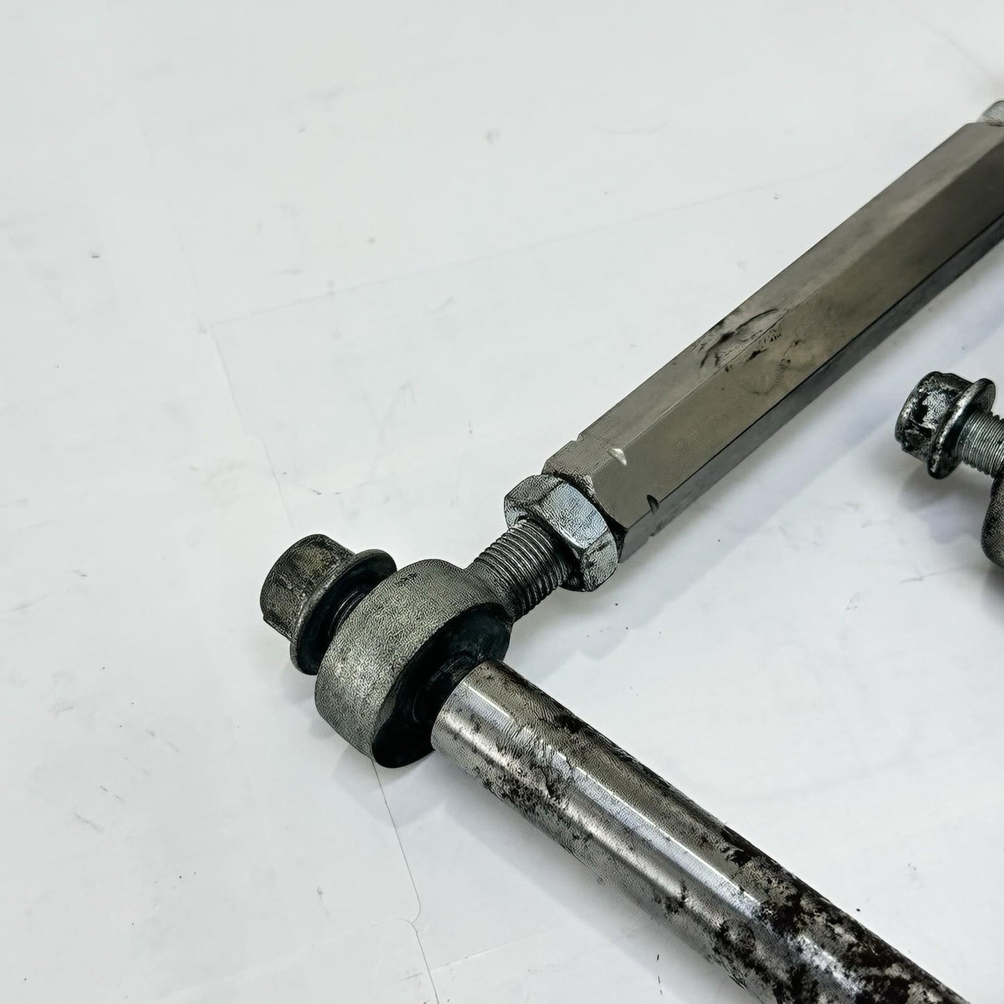 2006 2007 SUZUKI GSXR 600 GSXR 750 DOG BONE REAR SHOCK LINKAGE BACK SUSPENSION
