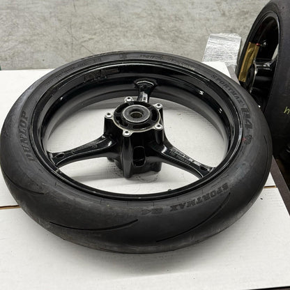2006 2007 SUZUKI GSXR600 GSXR750 FRONT WHEEL BLACK STRAIGHT DUNLOP TIRE
