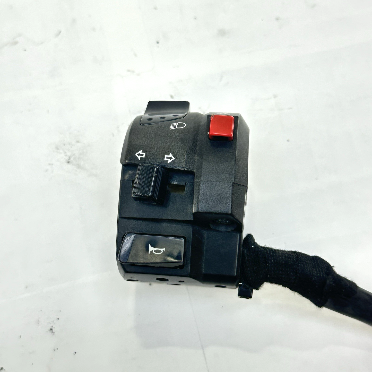 2006 2007 SUZUKI GSXR 600 GSXR 750 LEFT SWITCH HORN LIGHTS CONTROL BUTTONS