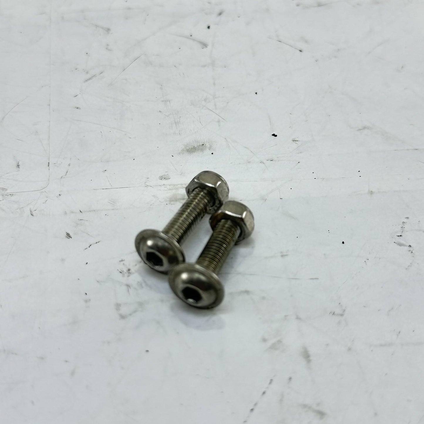 2006 2007 SUZUKI GSXR 600 GSXR 750 VOLTAGE REGULATOR RECTIFIER BOLTS STOCK