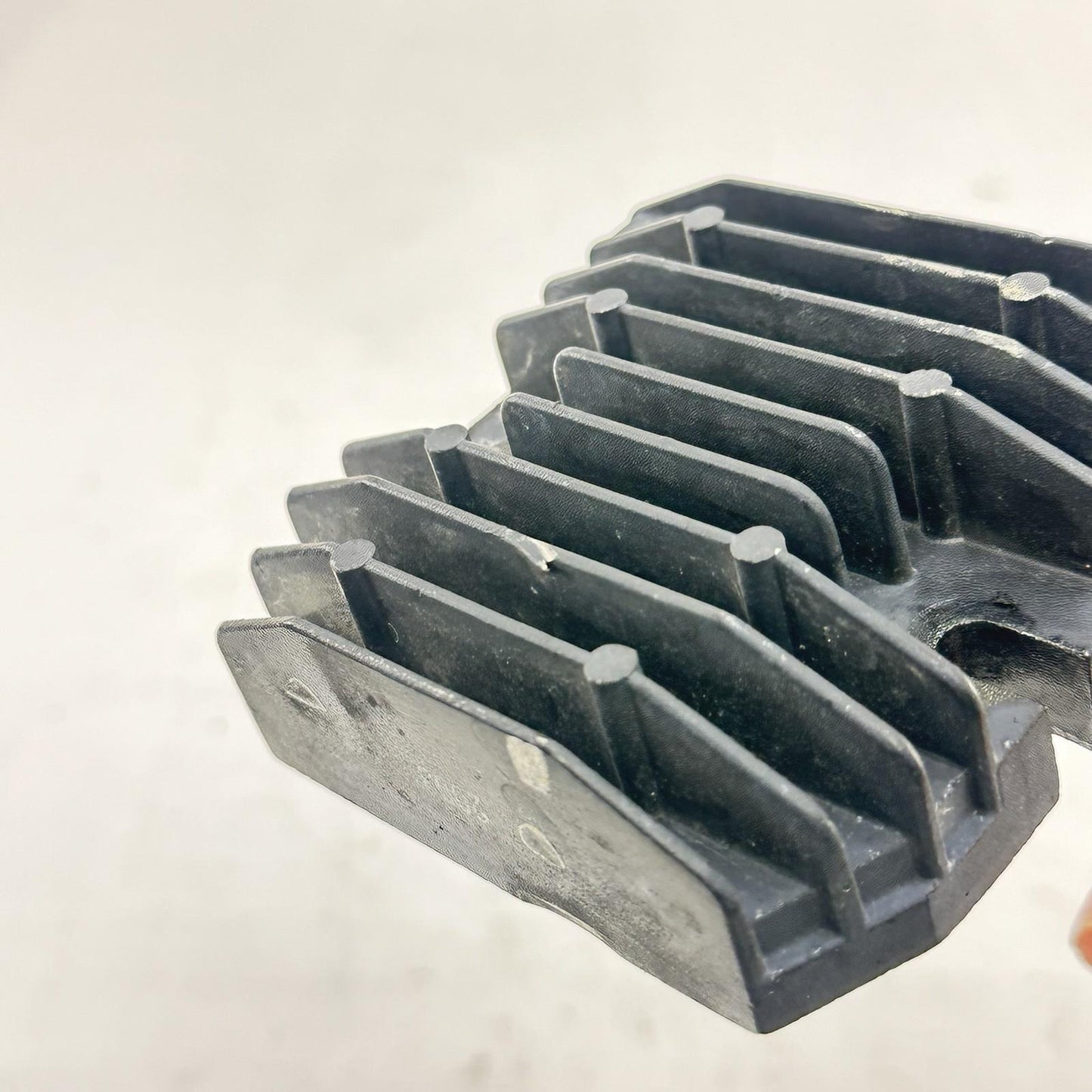 2006 2007 SUZUKI GSXR 600 GSXR 750 VOLTAGE REGULATOR RECTIFIER BOLTS STOCK