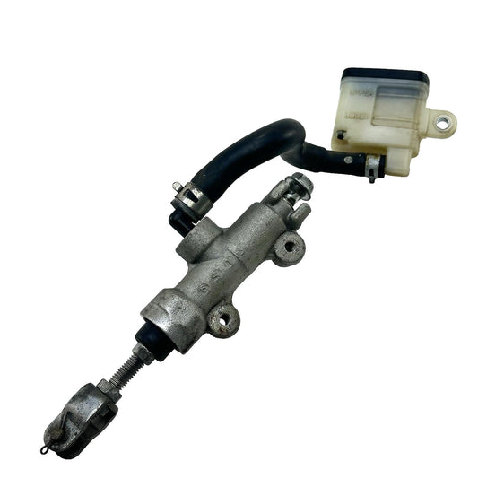 2006 2007 SUZUKI GSXR 600 GSXR 750 REAR BRAKE MASTER CYLINDER RESERVOIR STOCK