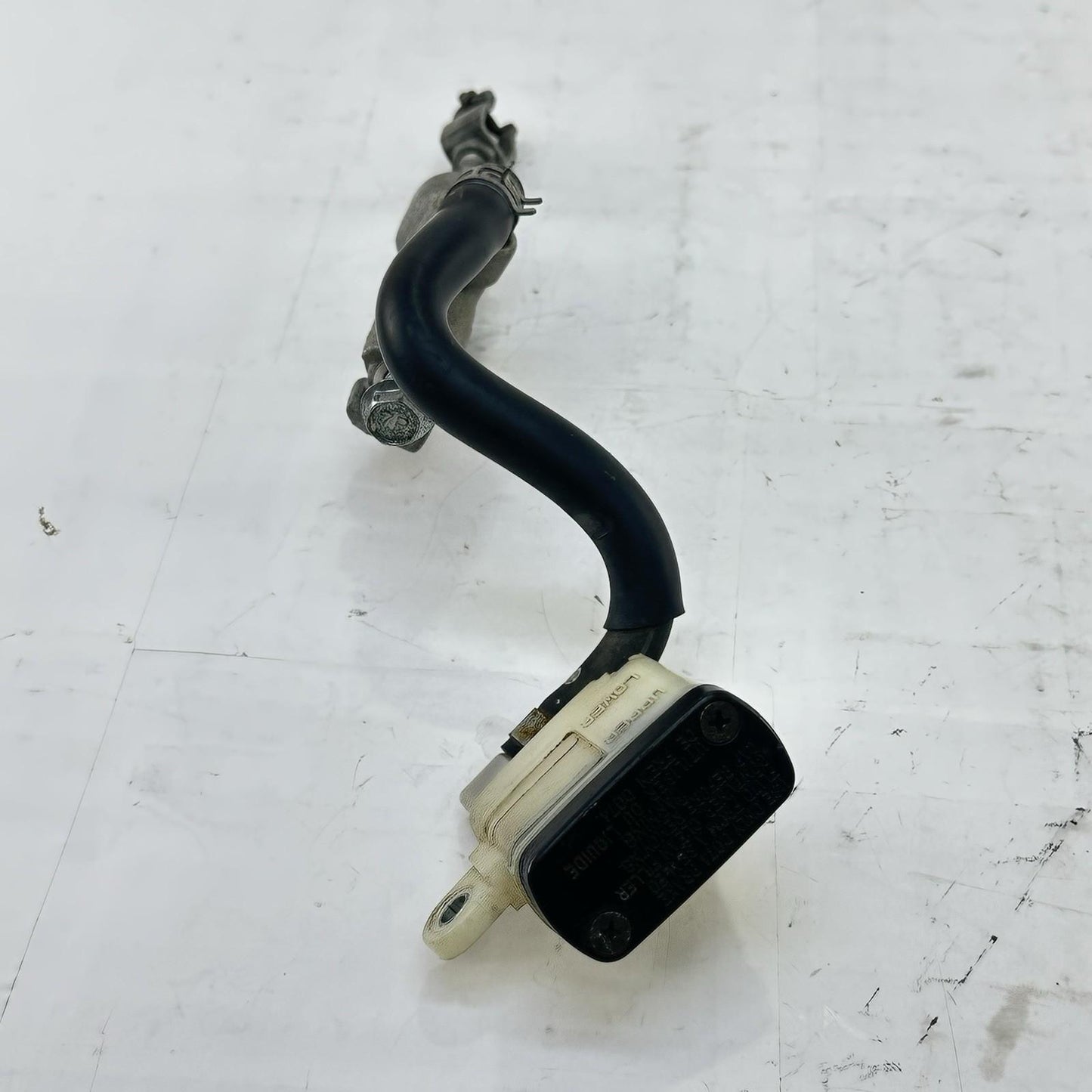 2006 2007 SUZUKI GSXR 600 GSXR 750 REAR BRAKE MASTER CYLINDER RESERVOIR STOCK