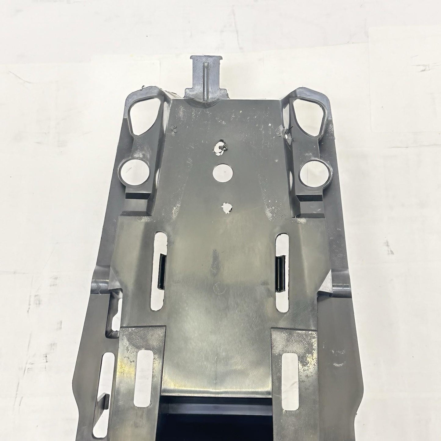 2006 2007 SUZUKI GSXR 600 GSXR 750 BATTERY TRAY HOLDER UNDERTAIL PLASTIC BLACK