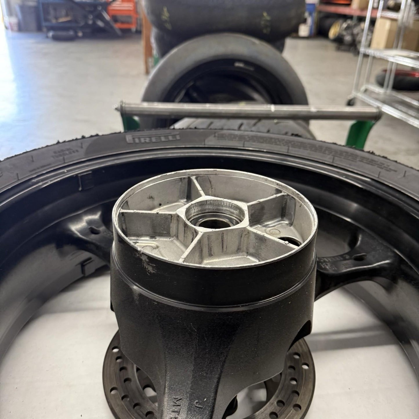 2006 2007 SUZUKI GSXR600 GSXR750 REAR WHEEL REAR RIM BRAKE ROTOR PIRELLI TIRE