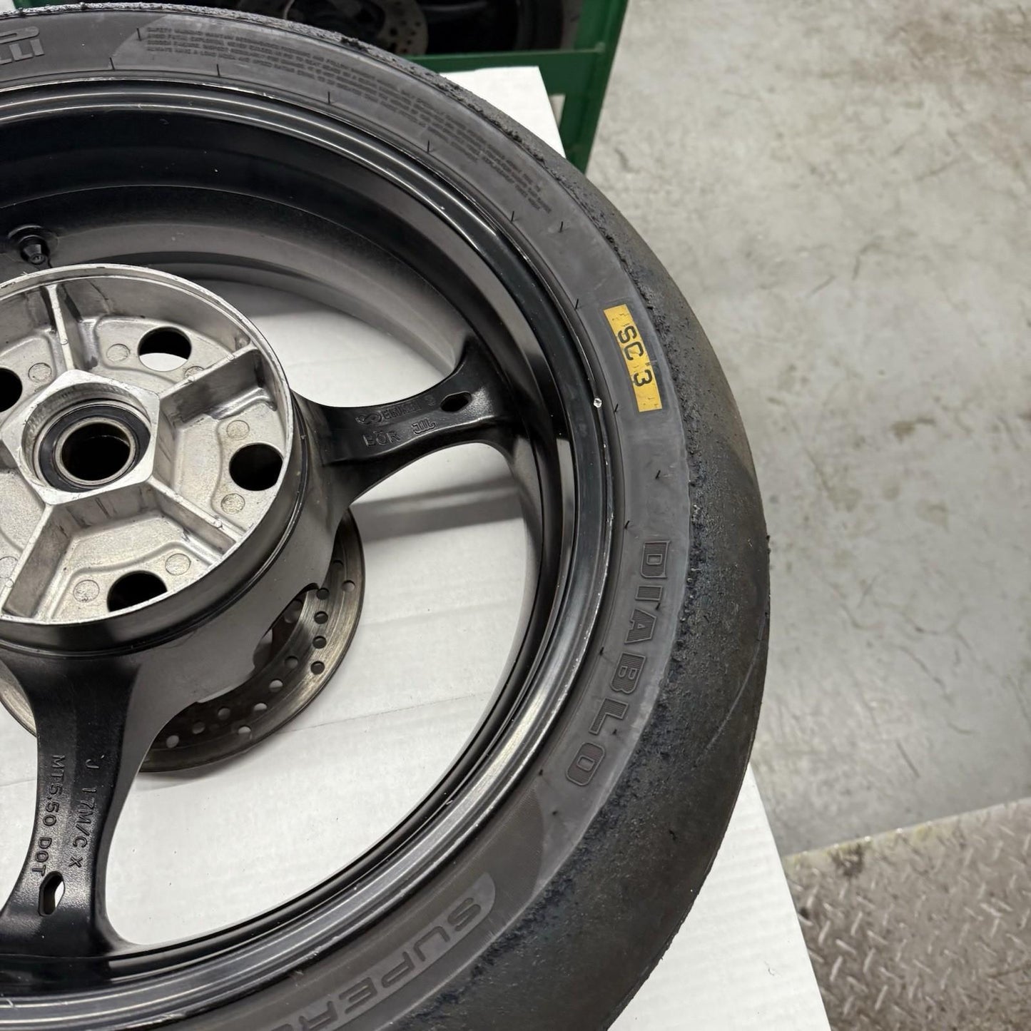 2006 2007 SUZUKI GSXR600 GSXR750 REAR WHEEL REAR RIM BRAKE ROTOR PIRELLI TIRE