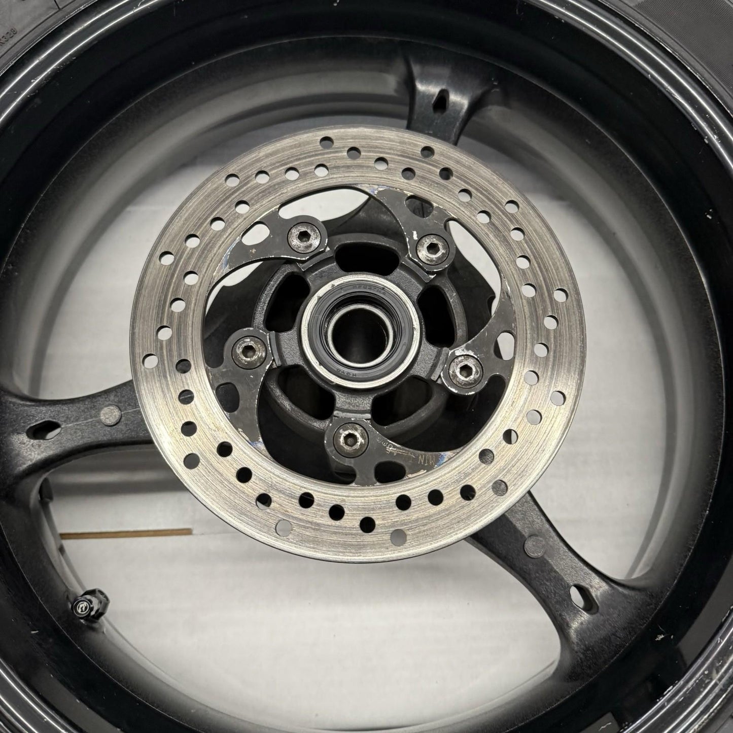 2006 2007 SUZUKI GSXR600 GSXR750 REAR WHEEL REAR RIM BRAKE ROTOR PIRELLI TIRE