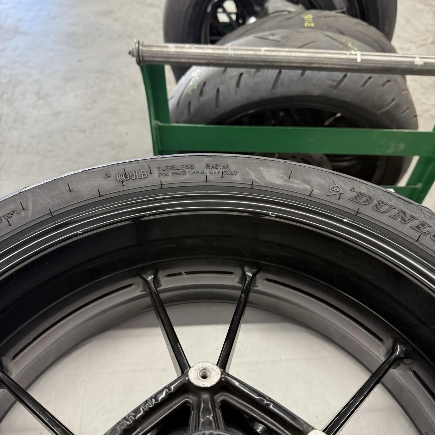 2009 - 2014 BMW S1000RR REAR WHEEL BACK RIM DUNLOP TIRE BLACK STRAIGHT STOCK