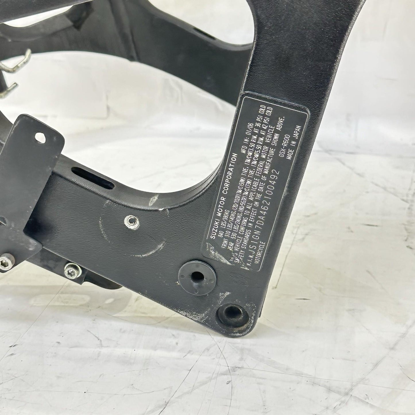 2006 2007 SUZUKI GSXR 600 GSXR 750 MAIN FRAME BODY CHASSIS BLACK STOCK