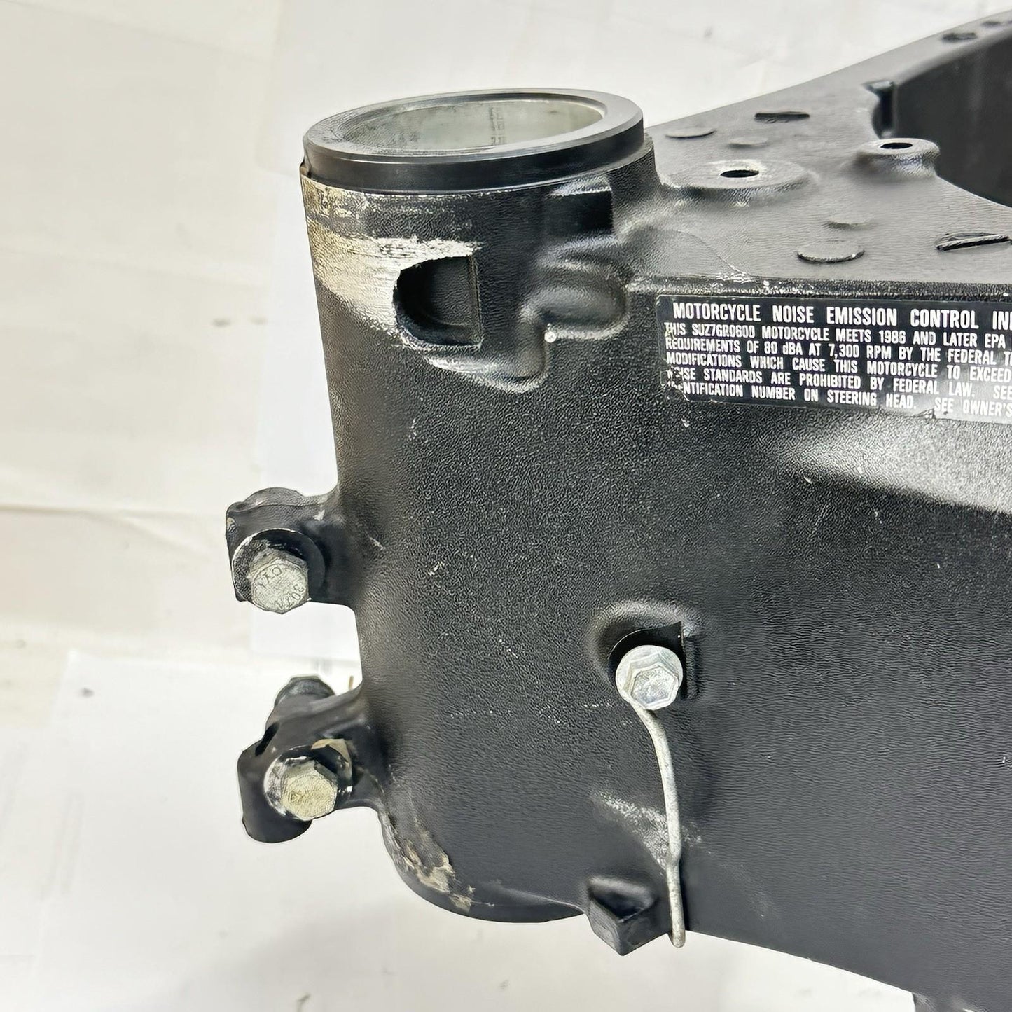 2006 2007 SUZUKI GSXR 600 GSXR 750 MAIN FRAME BODY CHASSIS BLACK STOCK