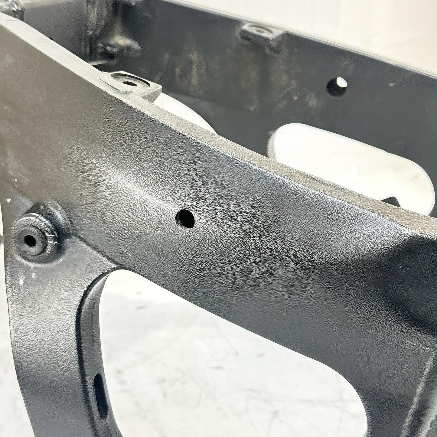 2006 2007 SUZUKI GSXR 600 GSXR 750 MAIN FRAME BODY CHASSIS BLACK STOCK