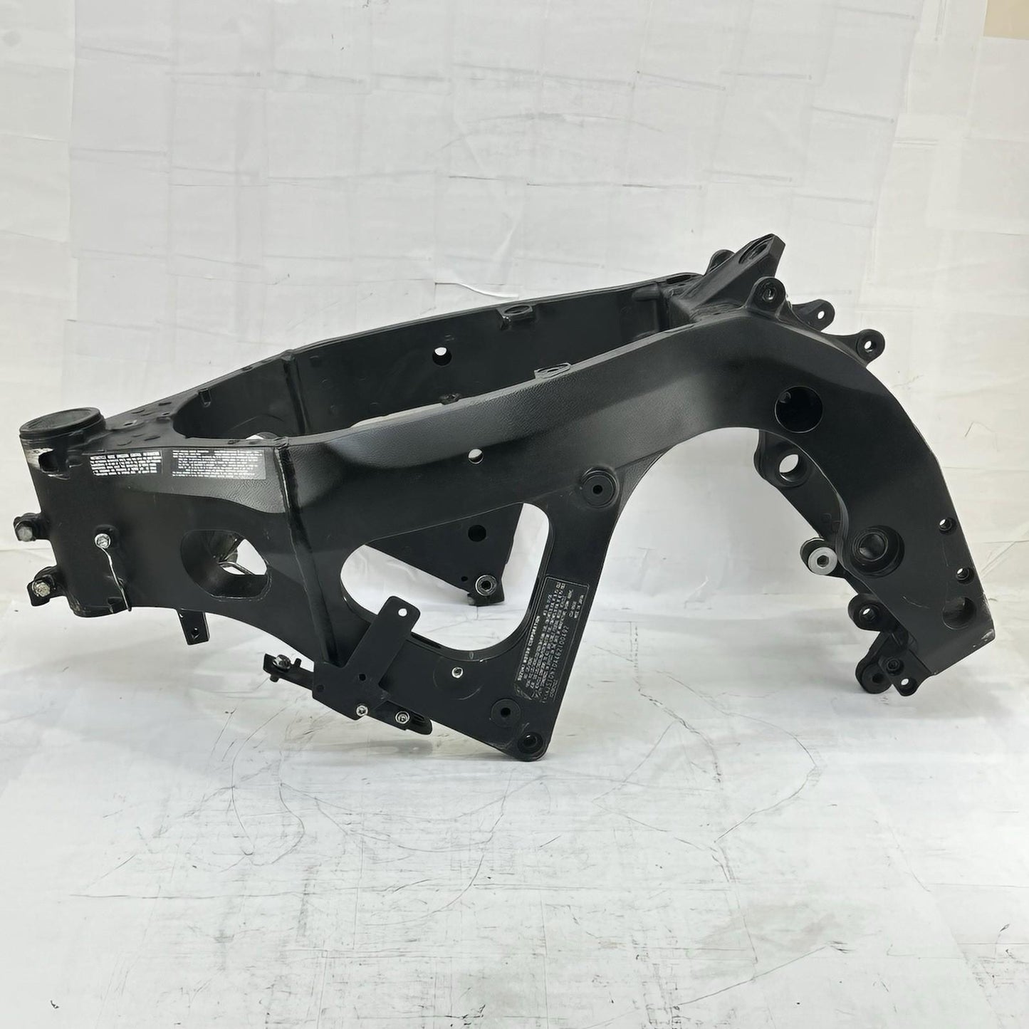 2006 2007 SUZUKI GSXR 600 GSXR 750 MAIN FRAME BODY CHASSIS BLACK STOCK