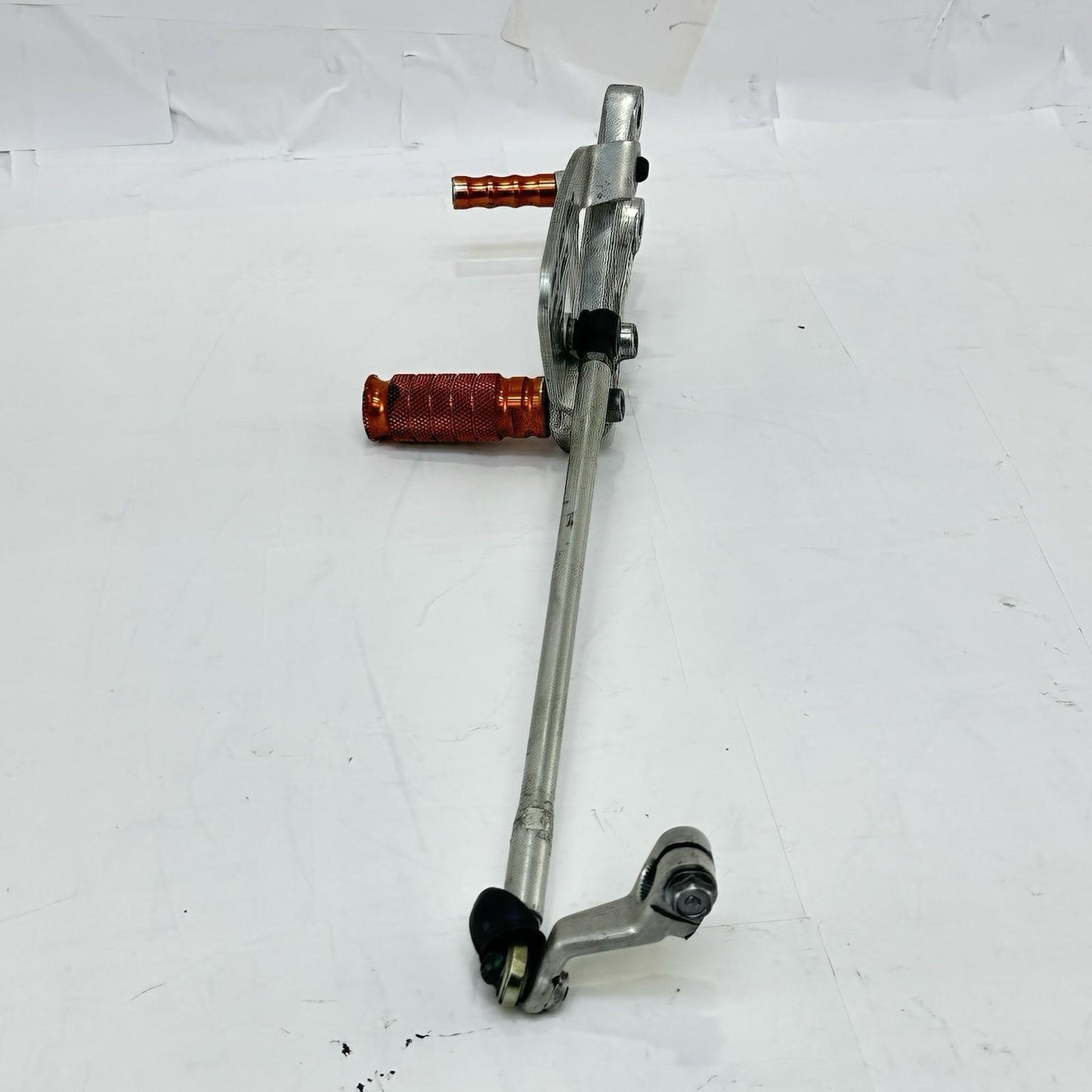 2003 - 2005 YAMAHA YZF R6 REAR SET BRAKE GEAR SHIFT PEDALS LEFT RIGHT PEGS