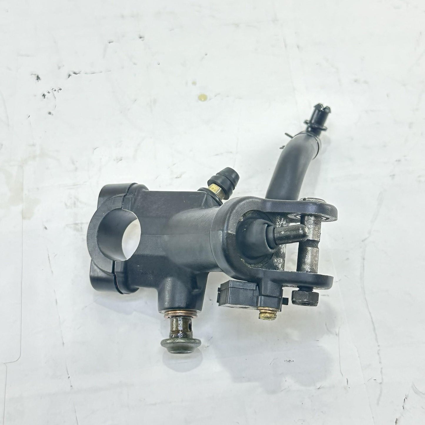 2003 - 2005 YAMAHA YZF R6 FRONT BRAKE MASTER CYLINDER BLACK STOCK