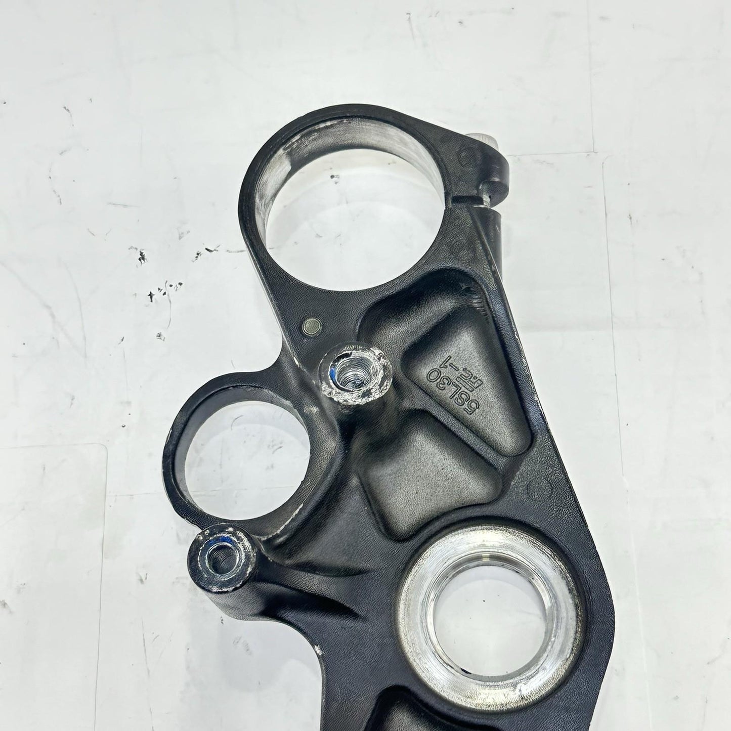 2003 - 2005 YAMAHA YZF R6 UPPER TRIPLE TREE FRONT FORK CLAMP BLACK STOCK