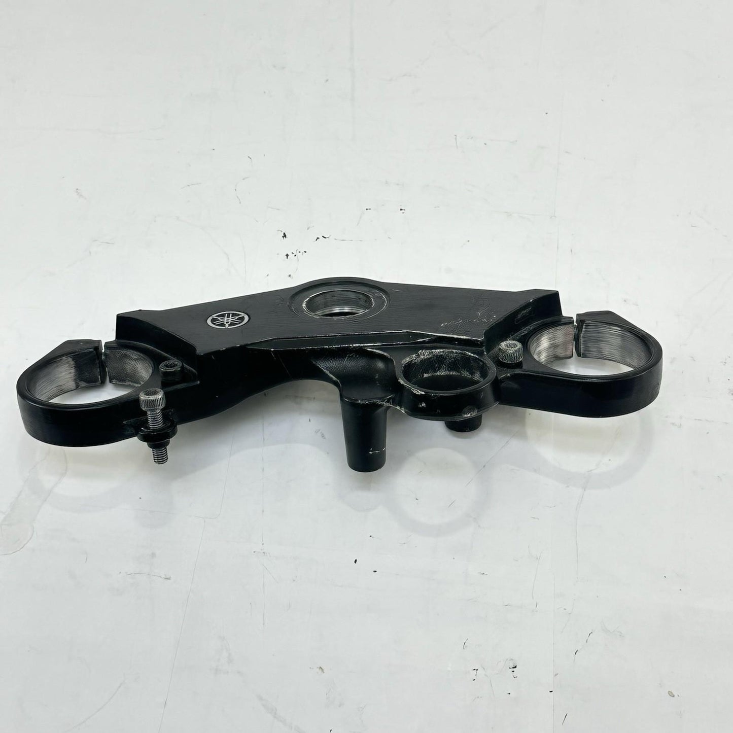 2003 - 2005 YAMAHA YZF R6 UPPER TRIPLE TREE FRONT FORK CLAMP BLACK STOCK