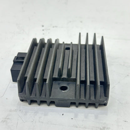 2003 - 2005 YAMAHA YZF R6 VOLTAGE REGULATOR RECTIFIER BLACK STOCK