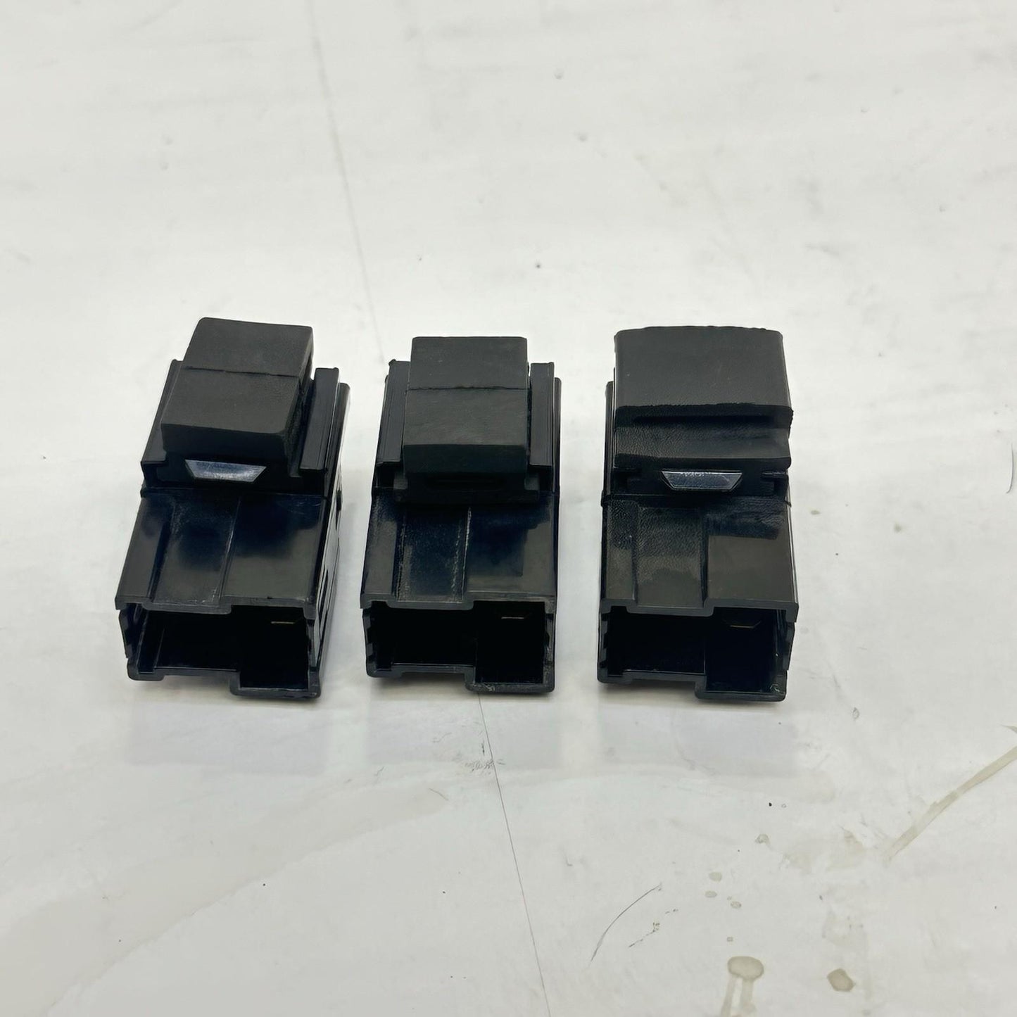 2003 - 2005 YAMAHA YZF R6 RELAYS ENGINE MOTOR SWITCHES BLACK STOCK