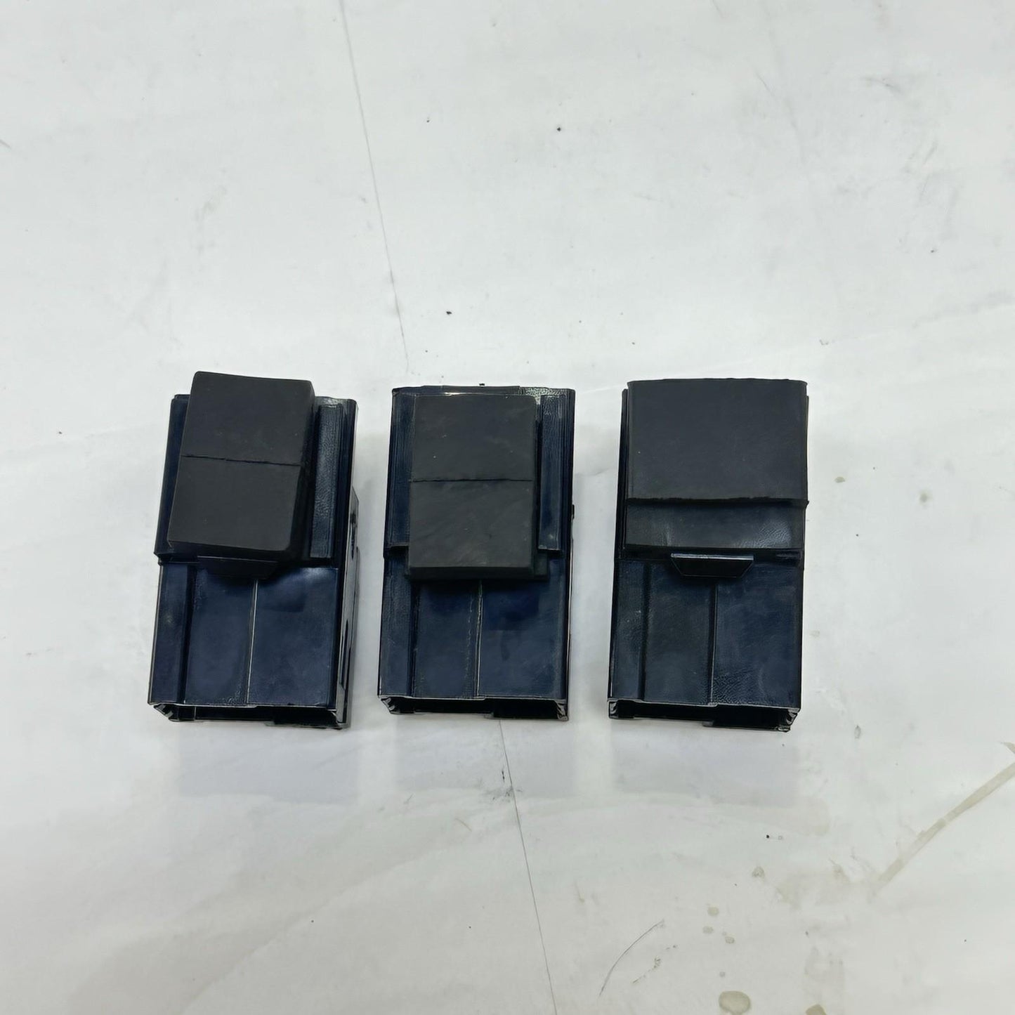 2003 - 2005 YAMAHA YZF R6 RELAYS ENGINE MOTOR SWITCHES BLACK STOCK