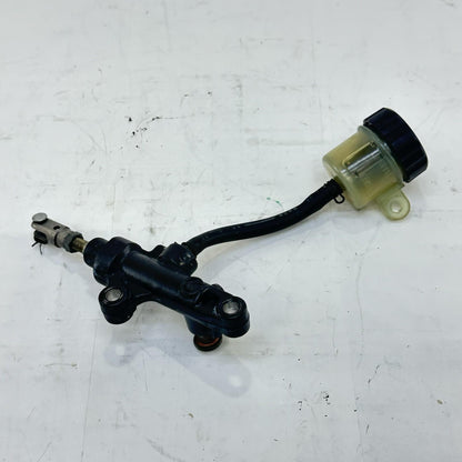 2003 - 2005 YAMAHA YZF R6 REAR BRAKE MASTER CYLINDER BACK RESERVOIR BLACK STOCK