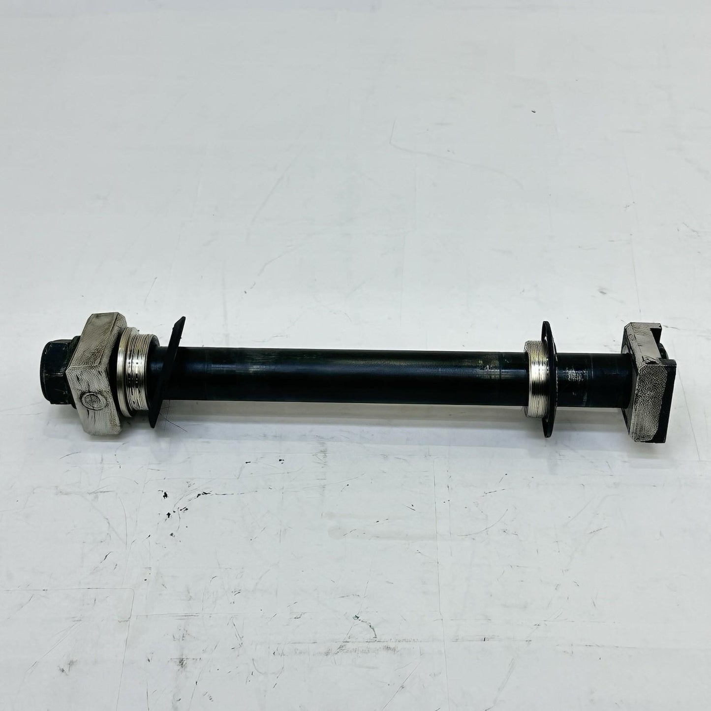 2003 - 2005 YAMAHA YZF R6 REAR AXLE WHEEL RIM PIVOT BOLT BACK SPACERS STOCK