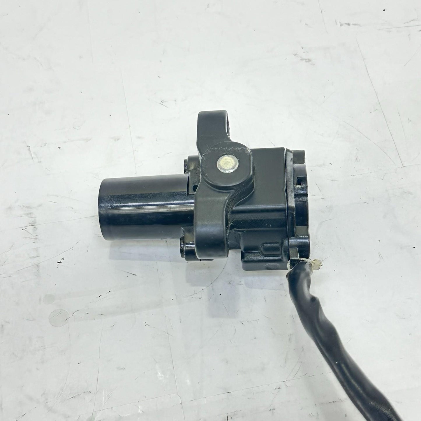 2003 - 2005 YAMAHA YZF R6 IGNITION LOCK SET KEY GAS CAP SEAT LATCH SWITCH BOLTS
