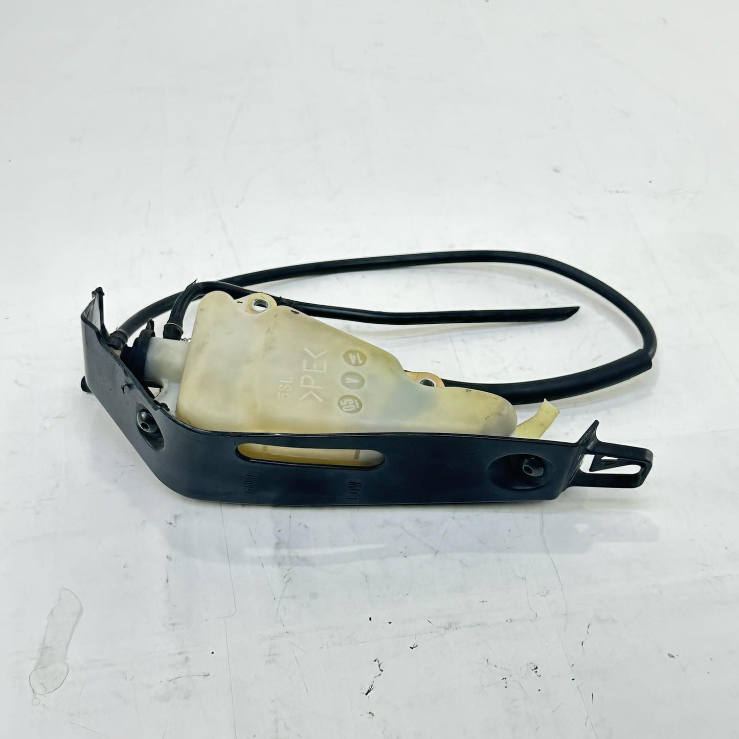 2003 - 2005 YAMAHA YZF R6 COOLANT TANK RADIATOR RESERVOIR OVER FLOW BOTTLE LINES