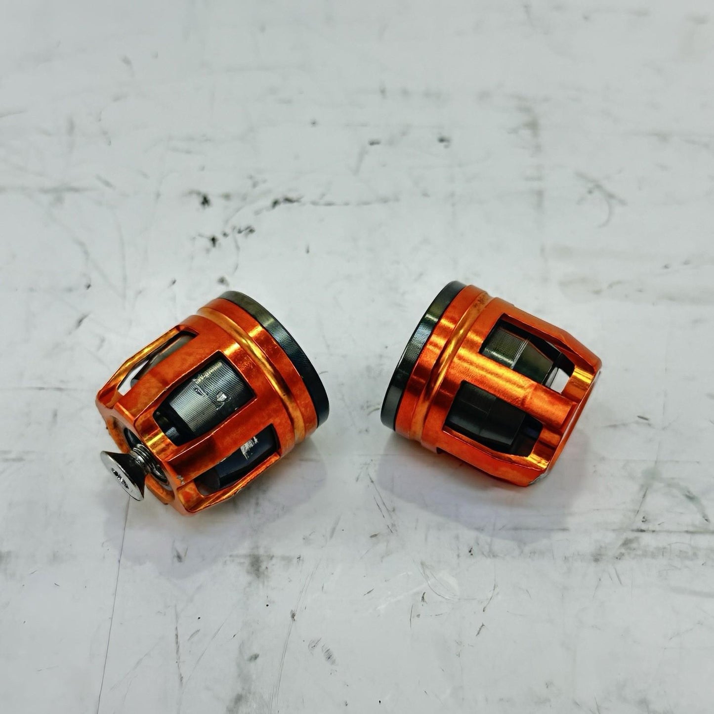 2003 - 2005 YAMAHA YZF R6 HANDLE BAR GRIPS LEFT RIGHT SET PAIR ORANGE