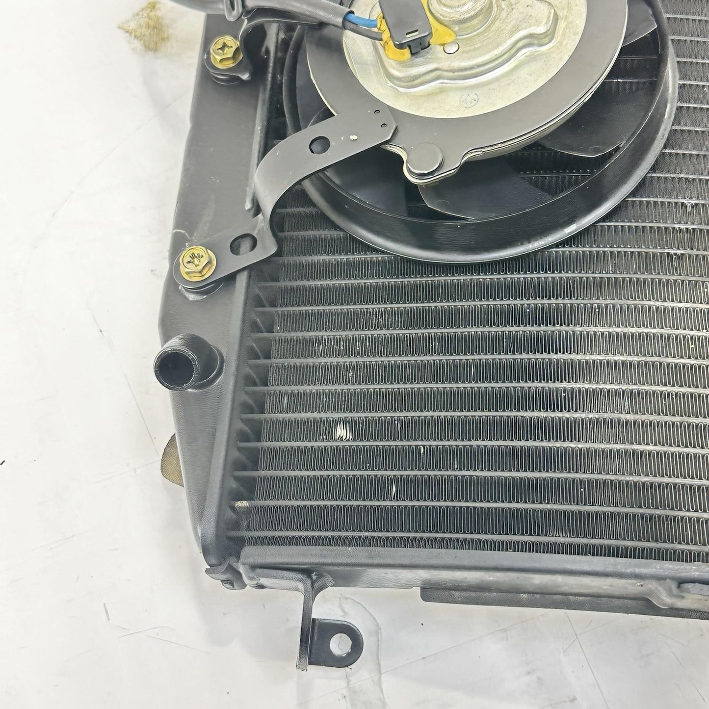 2003 - 2005 YAMAHA YZF R6 RADIATOR ENGINE COOLING MOTOR COOLER FANS SET STOCK
