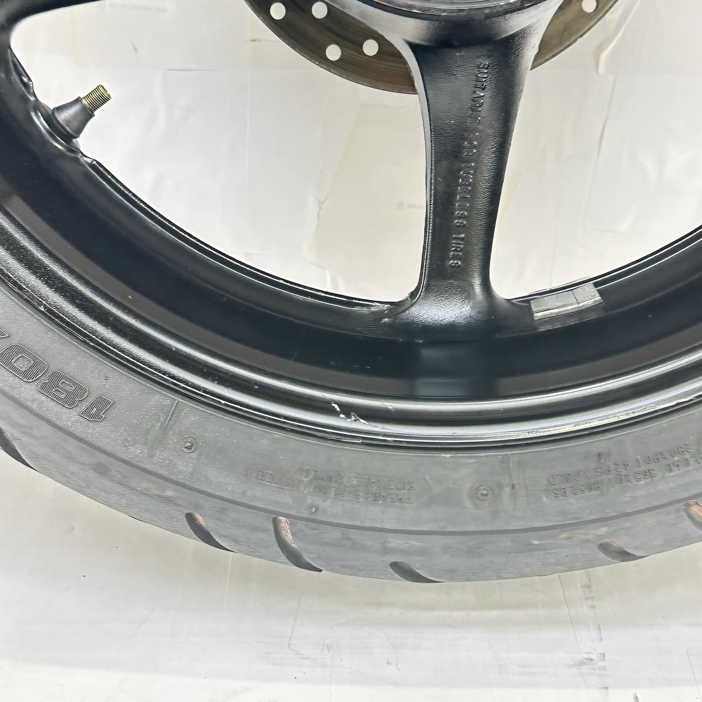 2003 - 2005 YAMAHA YZF R6 REAR WHEEL RIM TIRE RUBBER BACK BRAKE DISC ROTOR BLACK