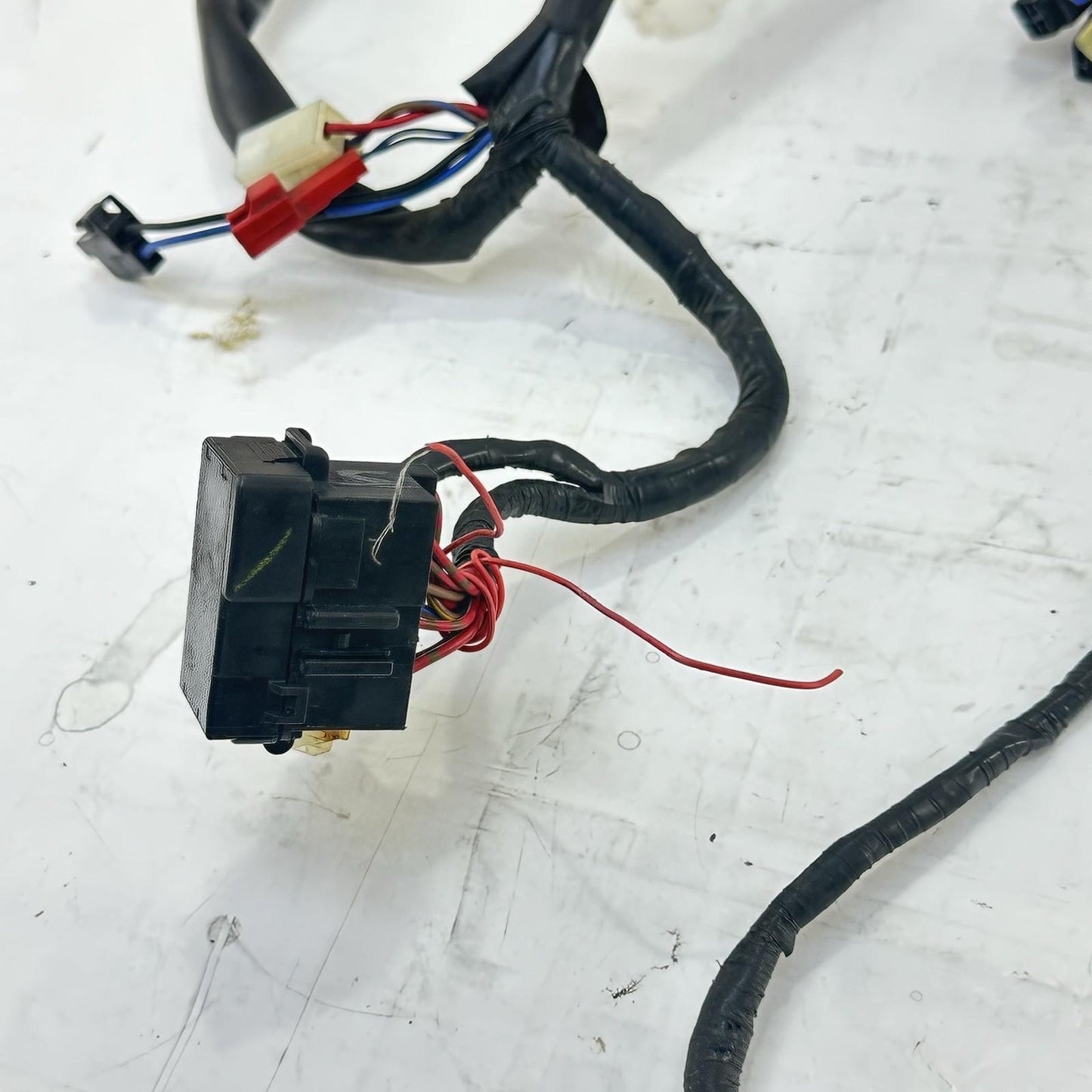 2003 - 2005 YAMAHA YZF R6 MAIN WIRING HARNESS ENGINE MOTOR WIRE LOOM STOCK