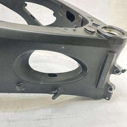 2003 - 2005 YAMAHA YZF R6 MAIN FRAME BODY CHASSIS BLACK STOCK