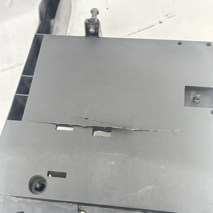 2003 - 2005 YAMAHA YZF R6 BATTERY TRAY HOLDER UNDERTAIL PLASTIC TRIM BLACK STOCK