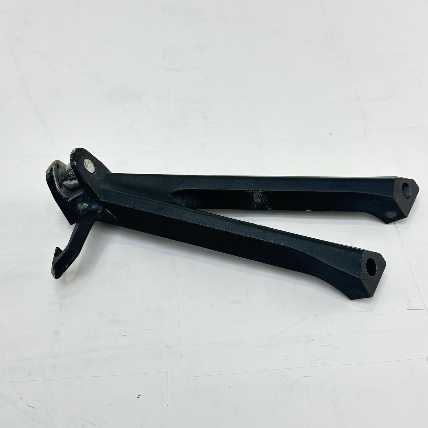 2011 - 2026 SUZUKI GSXR 600 GSXR 750 PASSENGER PEGS REAR FOOT REST LEFT RIGHT